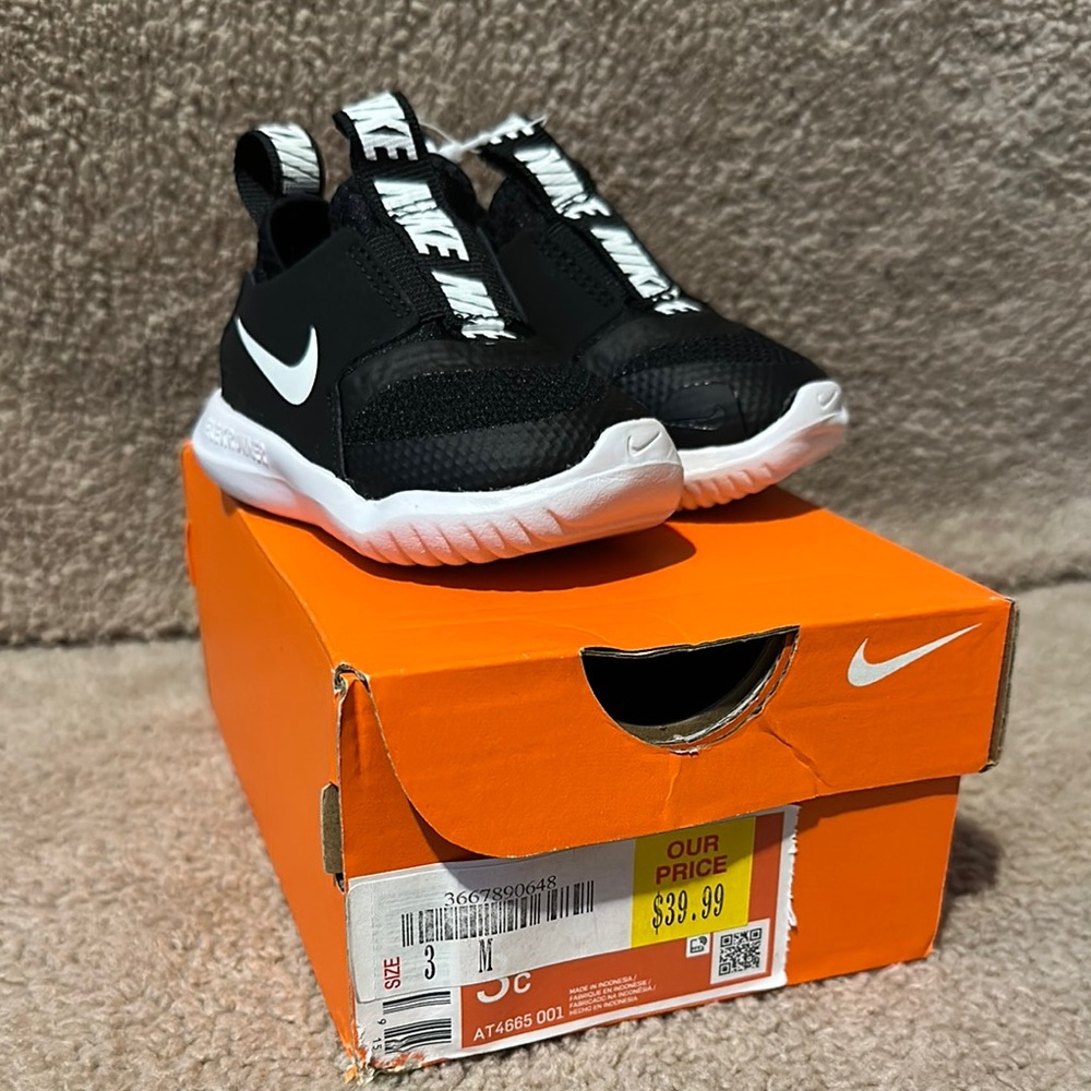 Nike Black and White Toddler Shoes